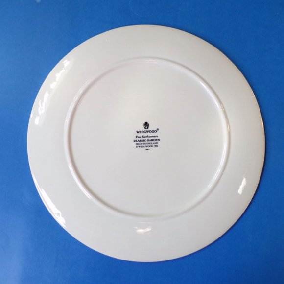 Wedgwood Classic Garden Cake Plate 11" English Earthenware   3134 - Picture 4 of 6